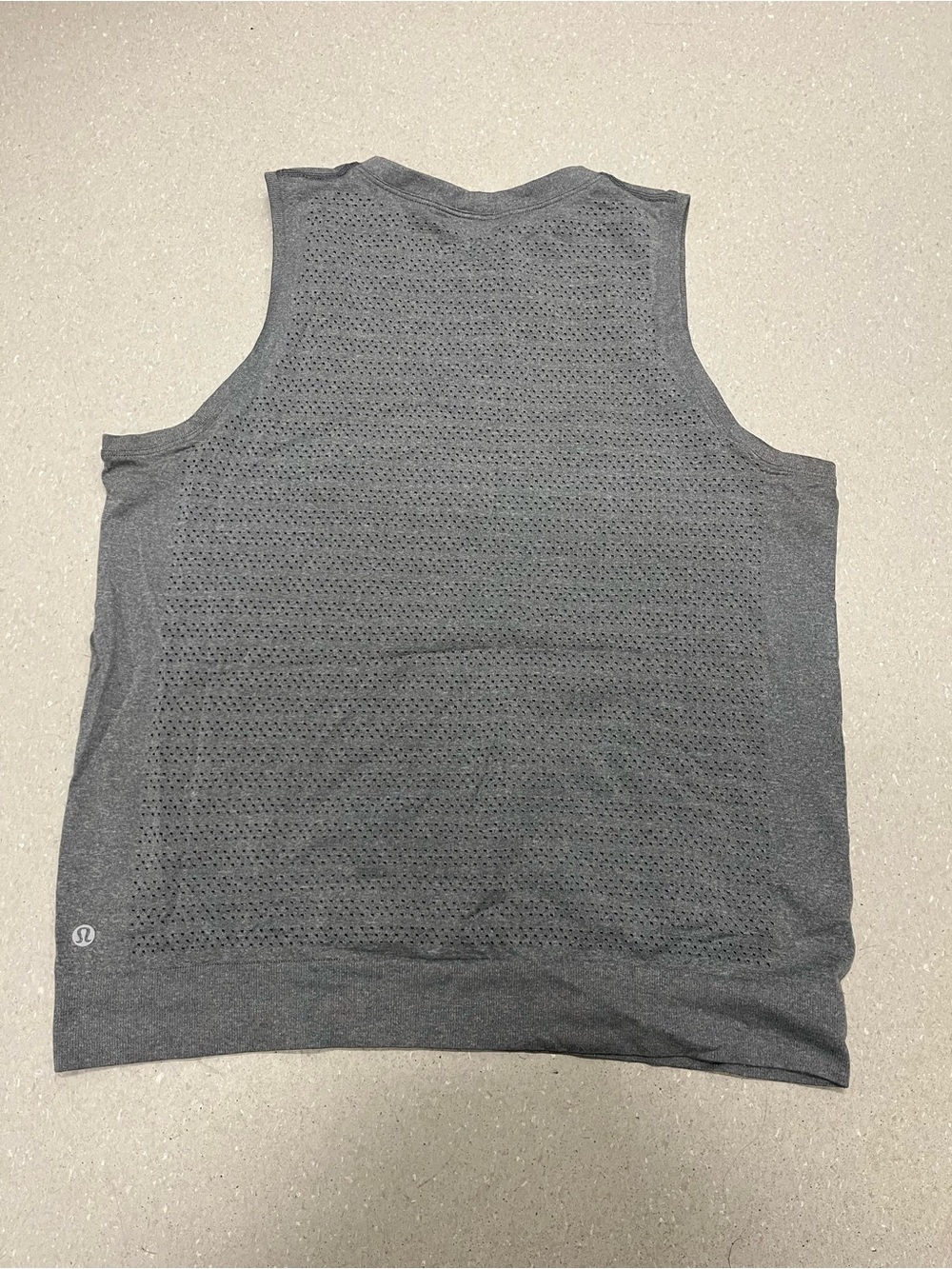 lululemon Breeze By Muscle Tank Top slate grey size 10
